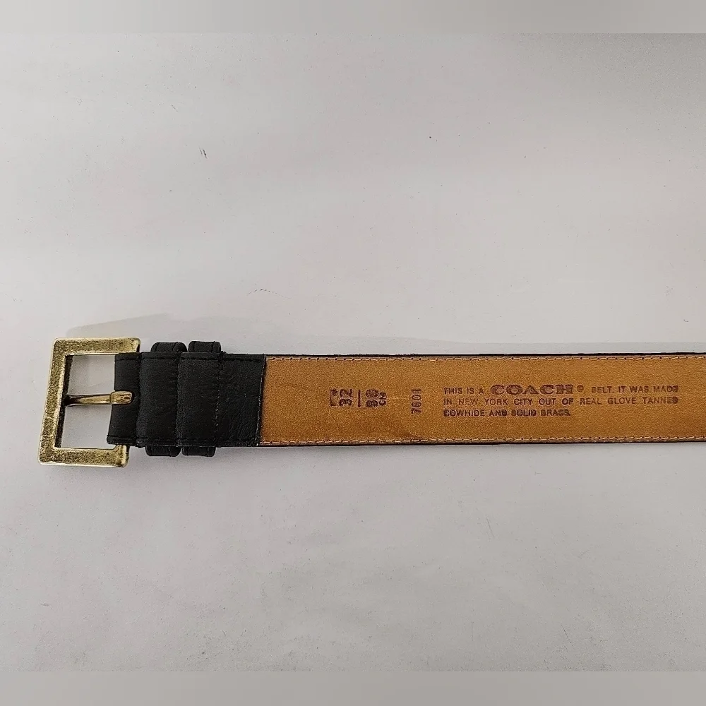 Coach Belt in Cowhide Leather and Solid Brass in Black and Gold Size 32